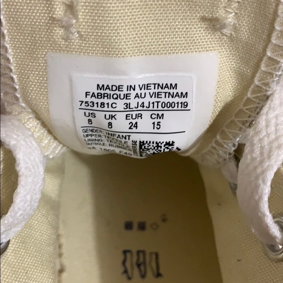 Converse Toddler Shoes. - Picture 6 of 8